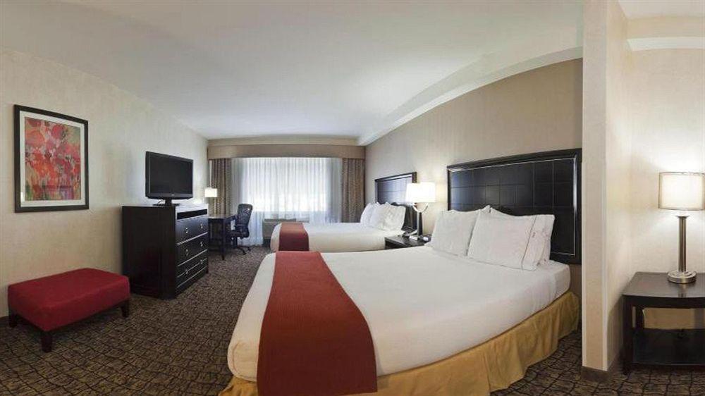 Holiday Inn Express & Suites Alexandria - Fort Belvoir By Ihg Exterior photo