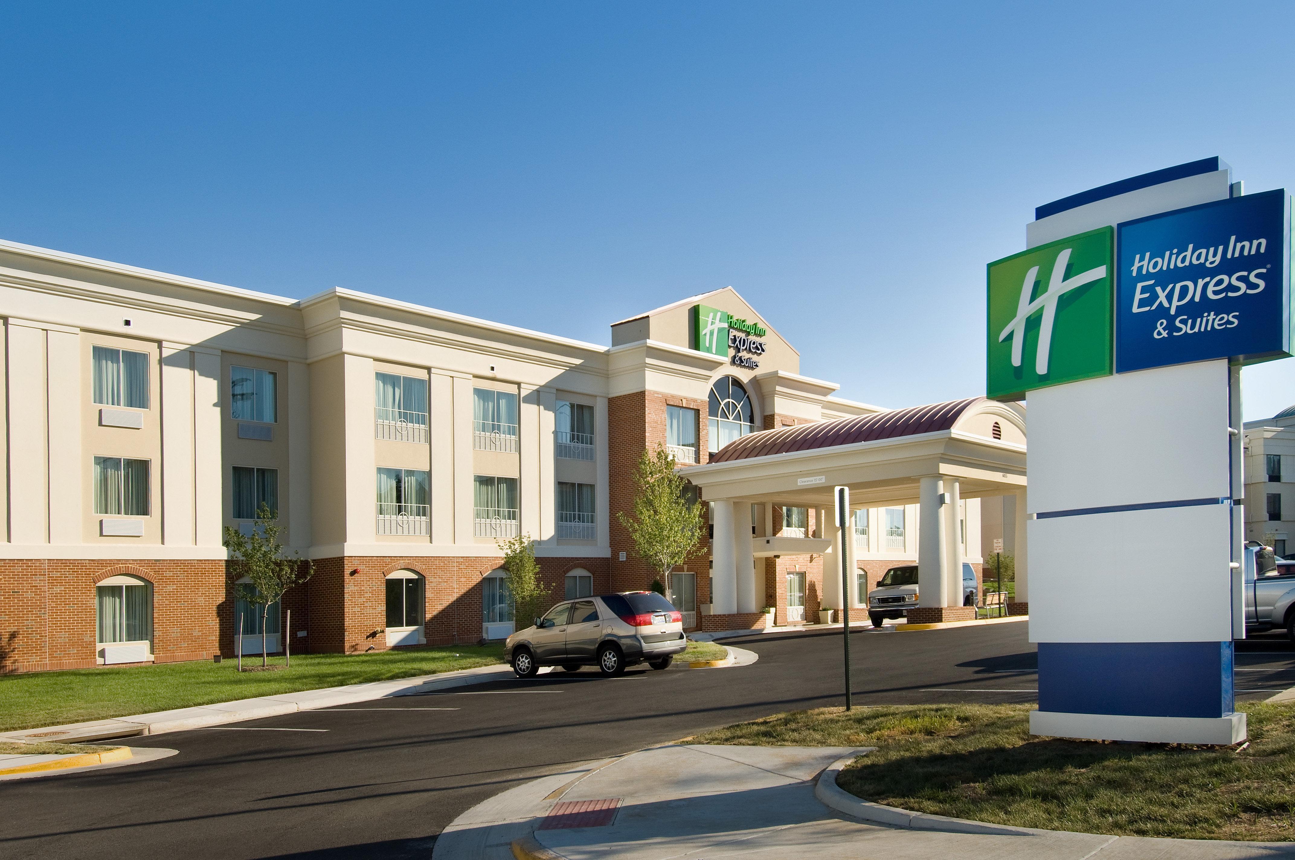 Holiday Inn Express & Suites Alexandria - Fort Belvoir By Ihg Exterior photo