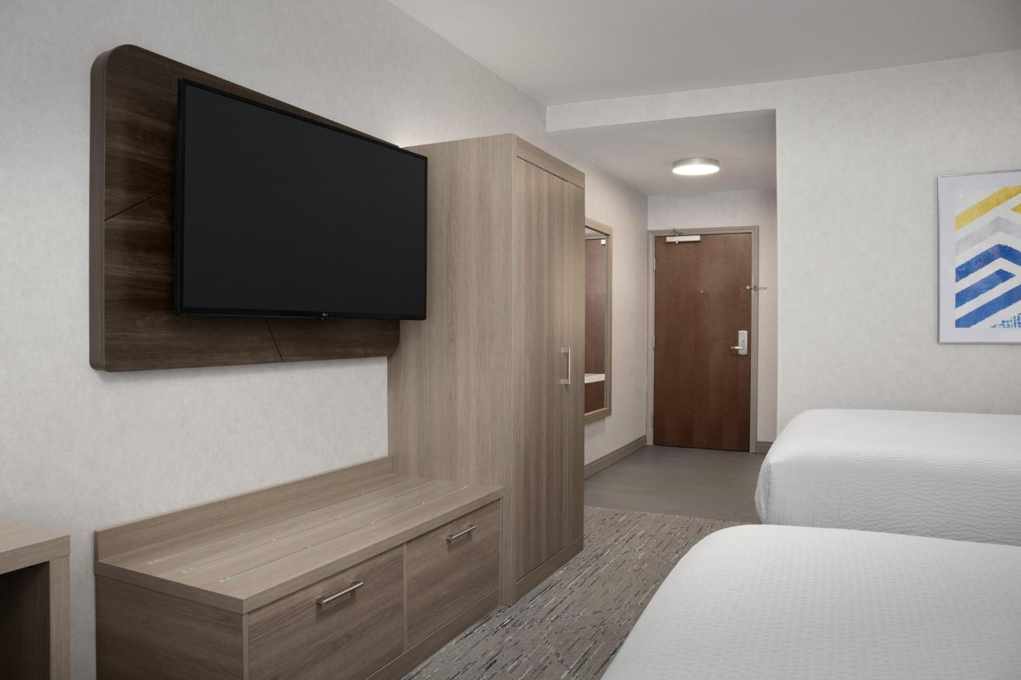 Holiday Inn Express & Suites Alexandria - Fort Belvoir By Ihg Exterior photo