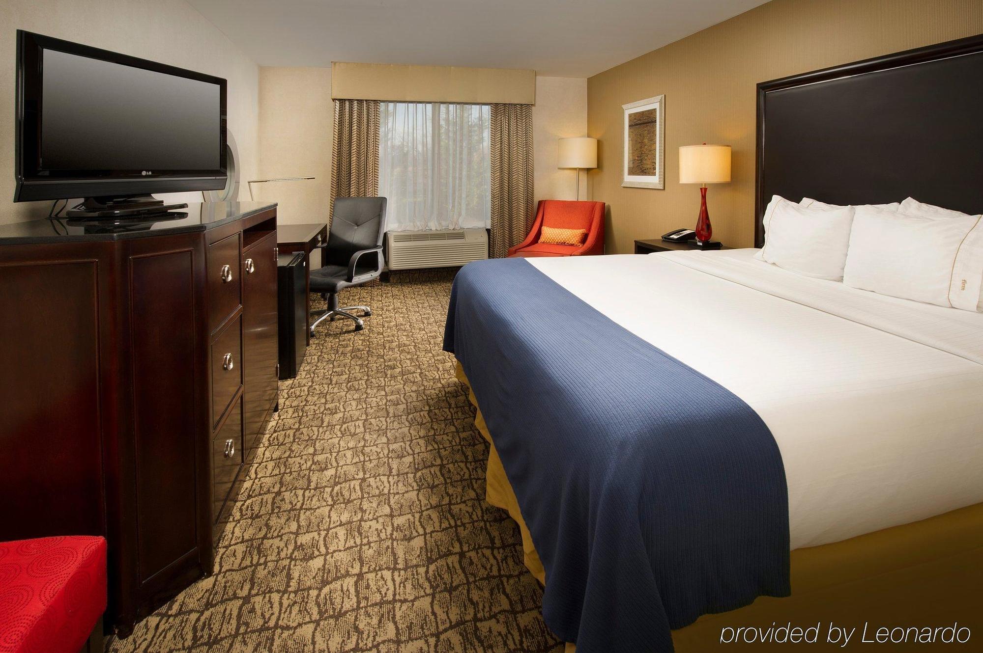 Holiday Inn Express & Suites Alexandria - Fort Belvoir By Ihg Exterior photo